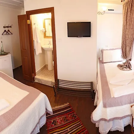 Marjolaine Hotel